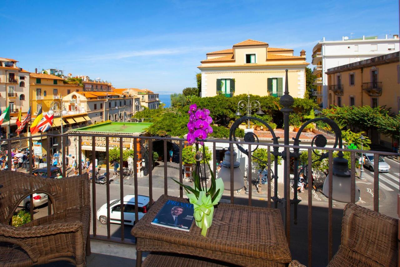 Piazza Tasso B&B Relais Sorrento Exterior foto